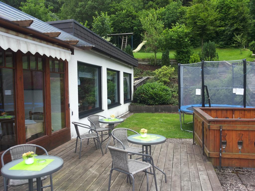 Pension "Dorfkrug" Winterberg Eksteriør bilde