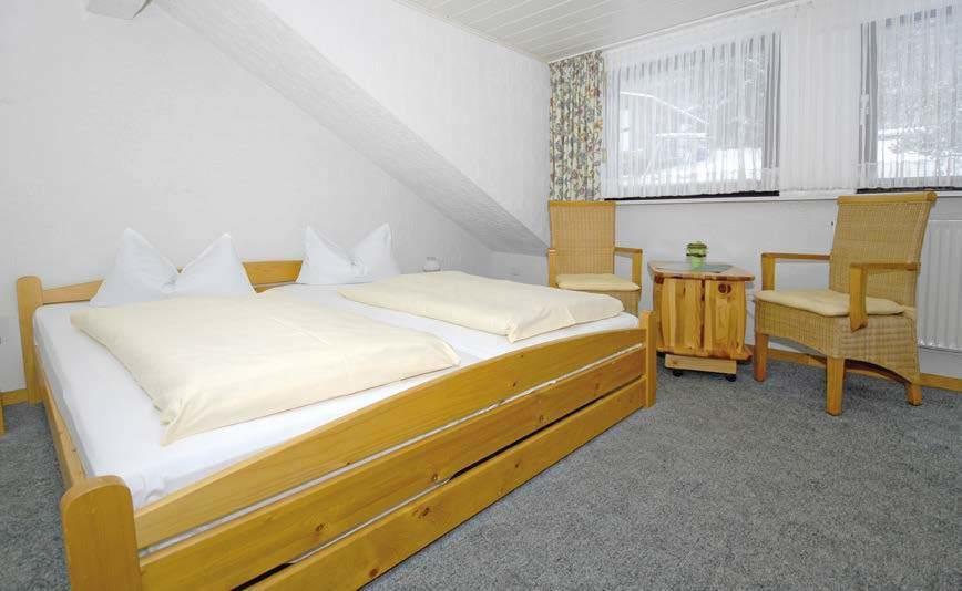 Pension "Dorfkrug" Winterberg Rom bilde